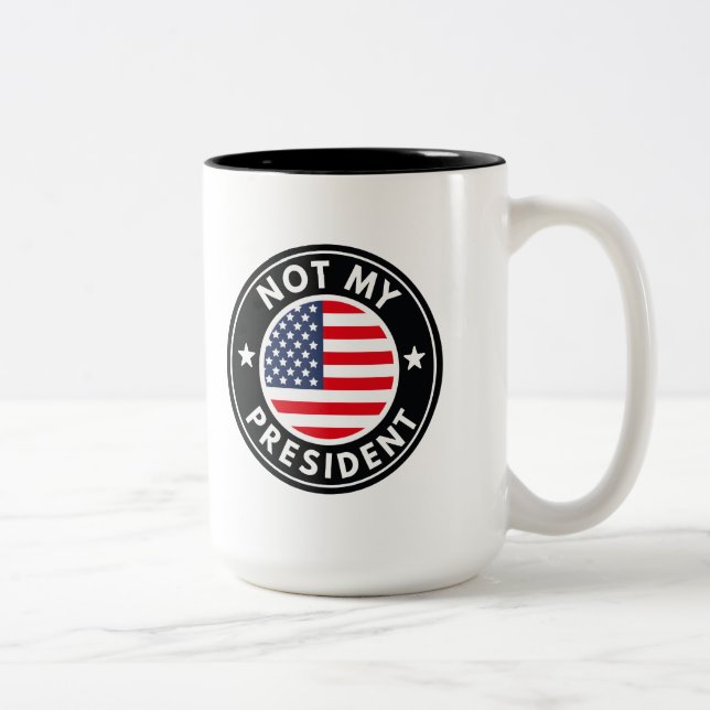 Tasse 2 Couleurs Pas mon président (Droit)