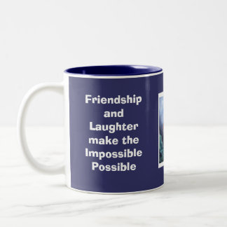 Tasse 2 Couleurs Pensée : L'amitié et le rire font le lutin…