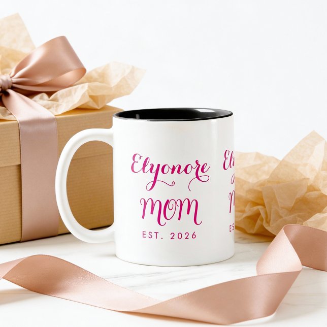 Tasse 2 Couleurs Personalized Elegant New Mom Name Est Pink Script  (Créateur téléchargé)
