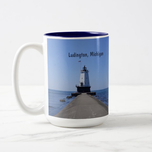 Tasse 2 Couleurs Phare de Ludington (Gauche)