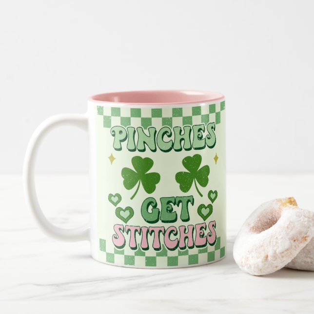 Tasse 2 Couleurs Pinches Obtenez des points amusants St. Patrick's  (Avec donut)