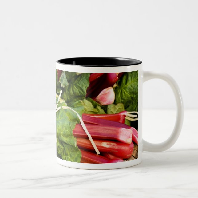 Tasse 2 Couleurs Plan rapproché des groupes de rhubarbe dans le (Droit)