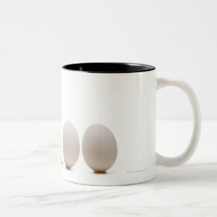 Tasse 2 Couleurs Plan rapproché d'un poussin de bébé avec trois