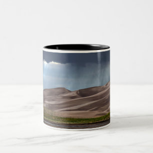 Tasse 2 Couleurs Pluie sur les grandes dunes de sable
