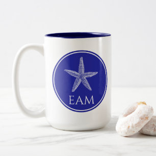Tasse 2 Couleurs Poisson étoile blanche côtière sur Monogramme bleu