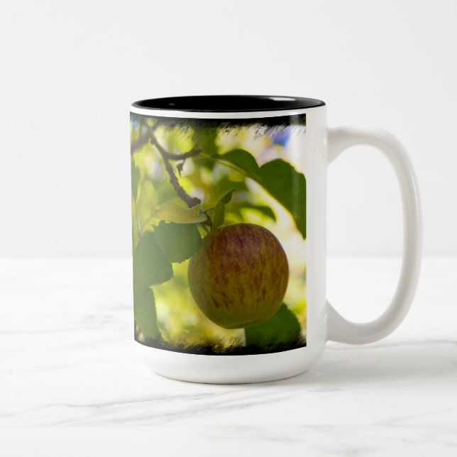 Tasse 2 Couleurs Pommes 1 sur noir (Droit)