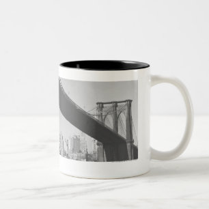 Tasse 2 Couleurs Pont de Brooklyn et horizon New York de Manhattan