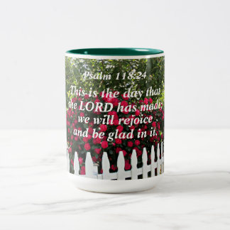 Tasse 2 Couleurs Psaume 118:24 C'est le jour que le Seigneur a fait