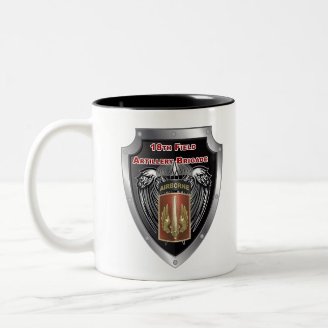 Tasse 2 Couleurs Puissante 18e brigade d'artillerie de campagne aér (Gauche)