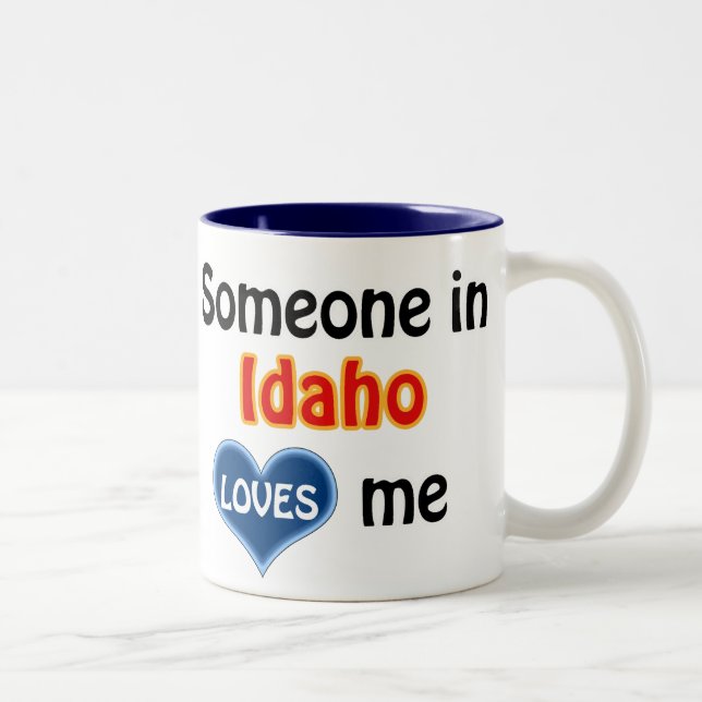 Tasse 2 Couleurs Quelqu'un dans l'Idaho m'aime (Droit)