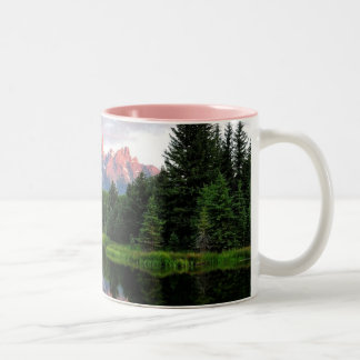 Tasse 2 Couleurs Réflexions grandes de Teton au-dessus de l'étang