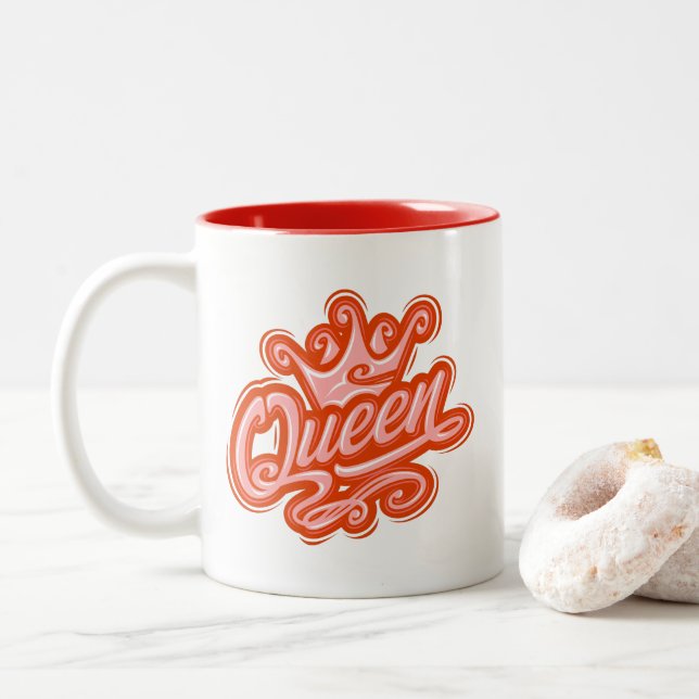 Tasse 2 Couleurs Reine avec couronne, conception de la typographie (Avec donut)