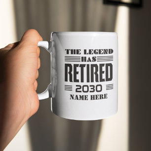 Tasse 2 Couleurs Retraite personnalisée La Légende A Retraité