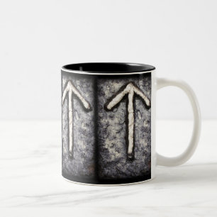 Tasse 2 Couleurs Rune Tiwaz - Symbole norse