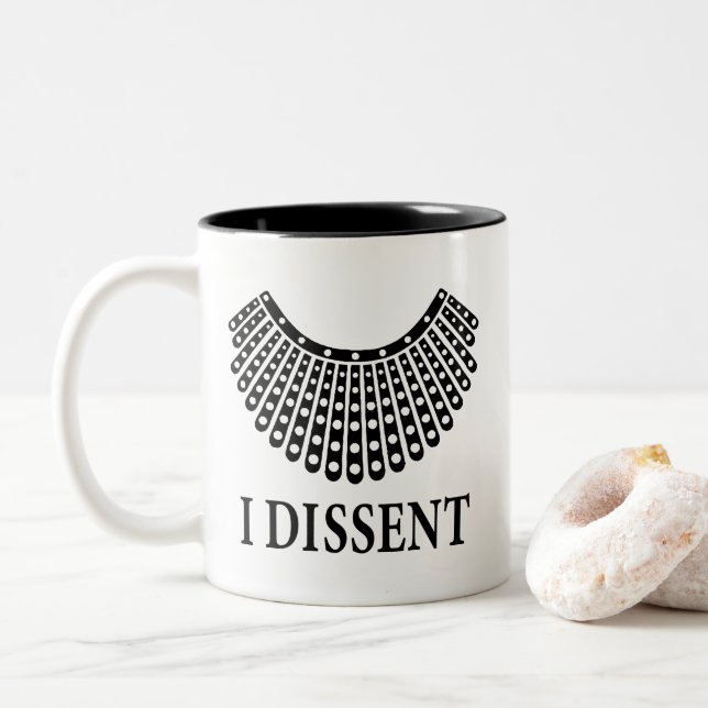 Tasse 2 Couleurs Ruth Bader Ginsburg (Avec donut)