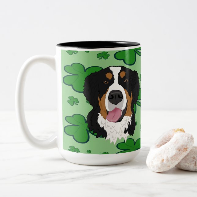 Tasse 2 Couleurs Saint Patrick’s Day Bernese Mountain Dog (Avec donut)