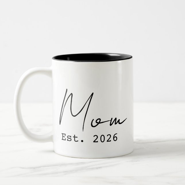 Tasse 2 Couleurs Simple Élégant Script Nouvelle Maman Établie 2026  (Gauche)
