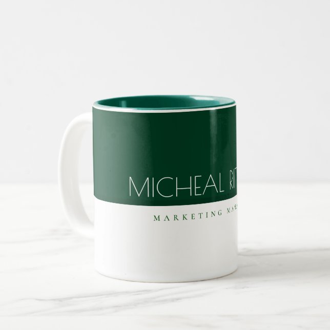 Tasse 2 Couleurs Simple Pear Green monogramme personnalisé Nom et e (Devant gauche)