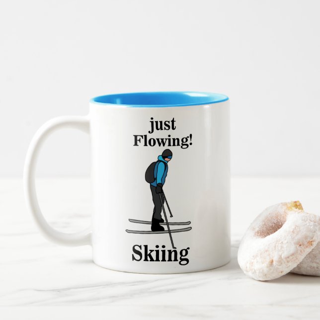 Tasse 2 Couleurs Skiing Just Flowing Skier (Avec donut)