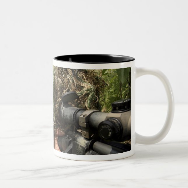 Tasse 2 Couleurs Soldats habillés en costumes ghillie (Droit)