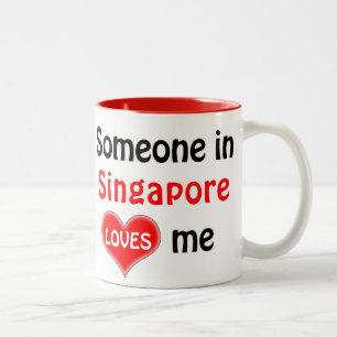Tasse 2 Couleurs Someone in Singapore loves me