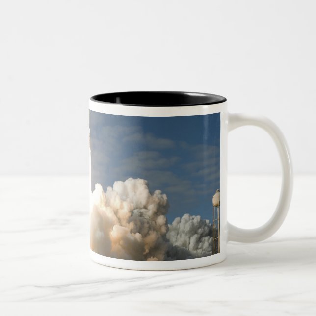 Tasse 2 Couleurs Space Shuttle Atlantis se lève sur 24 (Droit)