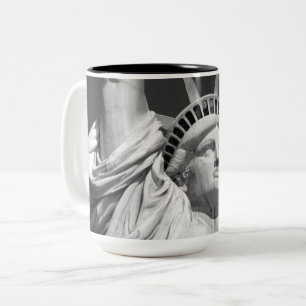 Tasse 2 Couleurs Statue noire et blanche de la Liberté