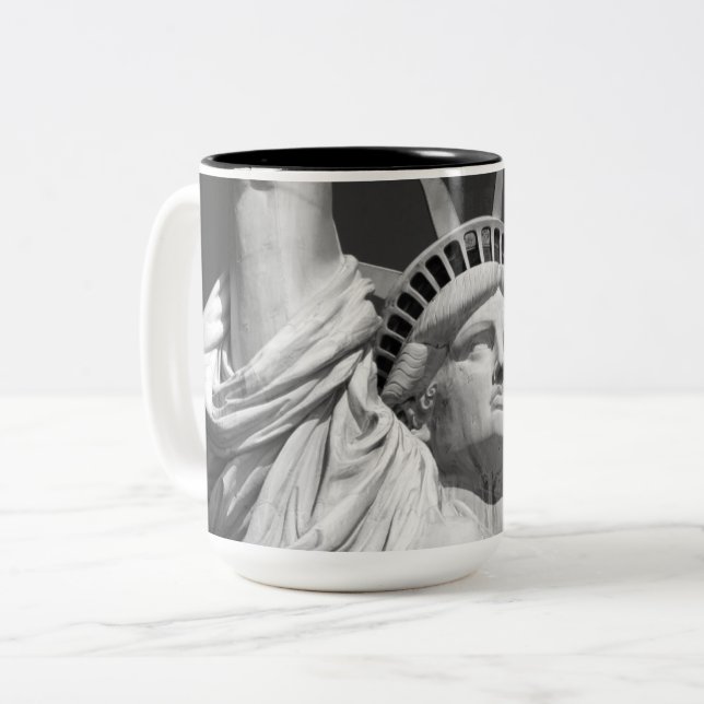 Tasse 2 Couleurs Statue noire et blanche de la Liberté (Devant gauche)