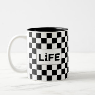 Tasse 2 Couleurs Texte de vie sur les échecs noirs et blancs