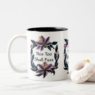 Tasse 2 Couleurs "This Too Shop Pass" Aquarelle Lily Wreath