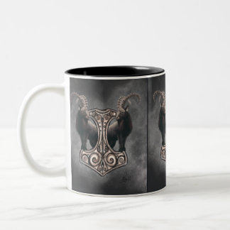 Tasse 2 Couleurs Thor's Might : Mjölnir et le Thunderous Companion