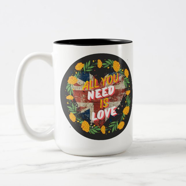 Tasse 2 Couleurs Tout Ce Dont Vous Avez Besoin Est L'Amour (Gauche)