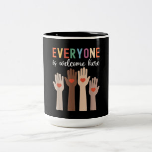 Tasse 2 Couleurs Tout Le Monde Est Le Bienvenu Ici Enseignant Idaho