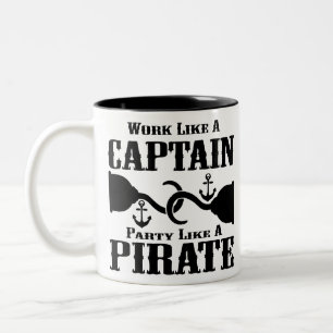 Tasse 2 Couleurs Travaillez Comme Une Fête De Capitaine Comme Un Pi