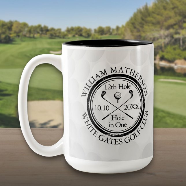 Tasse 2 Couleurs Trou en une balle de golf personnalisée (Hole in One Personalized Golf Ball Two-Tone Coffee Mug)