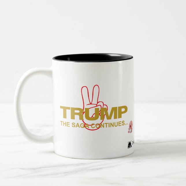 TASSE 2 COULEURS TRUMP 2:  "LA SAGA CONTINUE" (Gauche)