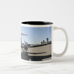 Tasse 2 Couleurs Un avion UC-12F King Air