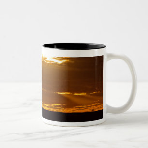Tasse 2 Couleurs Un lever de soleil bouche ouverte dans le Maasai M