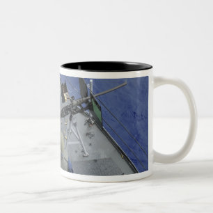 Tasse 2 Couleurs Un marin des USA met le feu 50 à un calibre M2HB