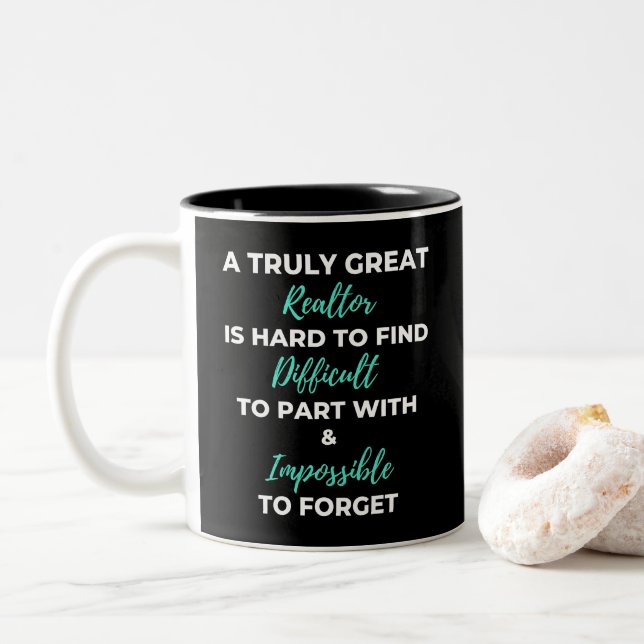 Tasse 2 Couleurs Un Vrai Grand Agent Immobilière Est Difficile à Tr (Avec donut)