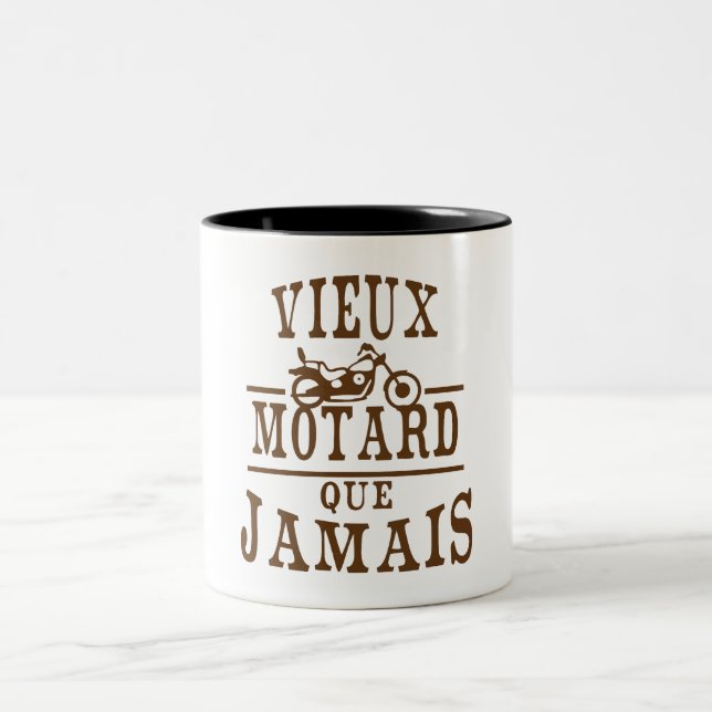 Tasse 2 Couleurs vieux motard que jamais citation moto (Centre)