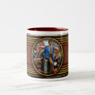 Tasse 2 Couleurs Ville - Chicago, IL - Moi et les gars 1941
