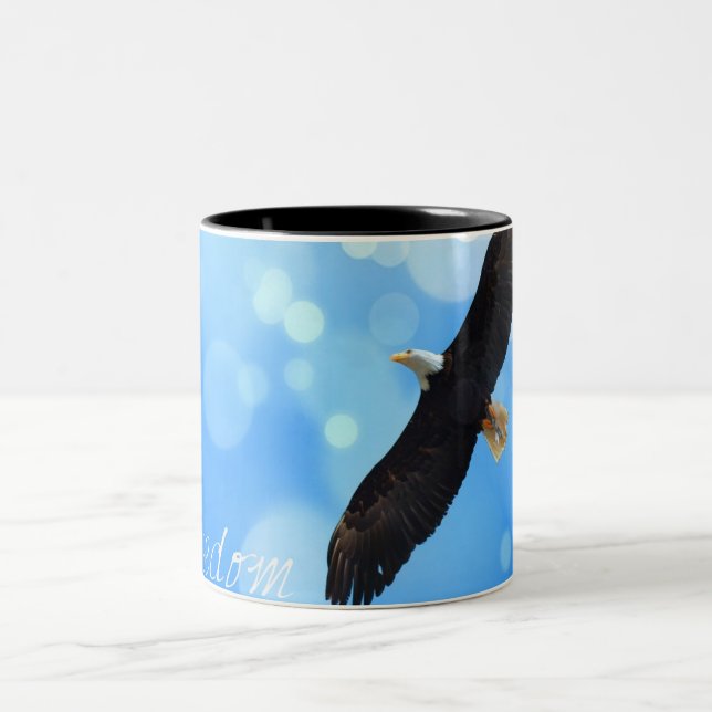 Tasse 2 Couleurs Vol d'aigle de liberté dans le ciel (Centre)