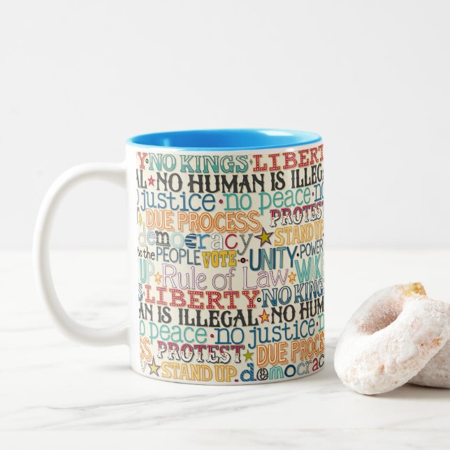 Tasse 2 Couleurs wake up stand up typography (Avec donut)