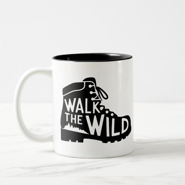 Tasse 2 Couleurs Walk the Wild Hiking Boot Graphic Design (Gauche)