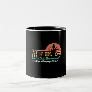 Tasse 2 Couleurs Yoga Rétro Citation Drôle Yoga Est Mon Heureux Mom