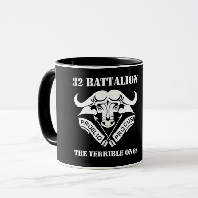 Tasse 32 Bataillon (Devant gauche)