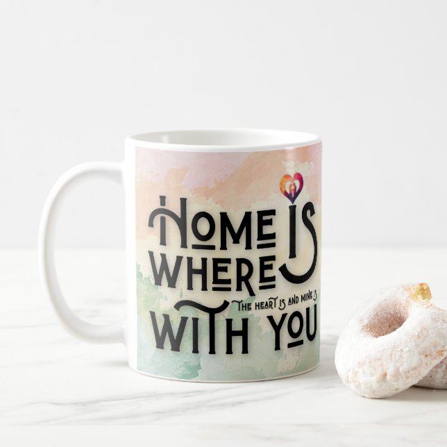 Tasse à café avec citation romantique de maison au (Avec donut)