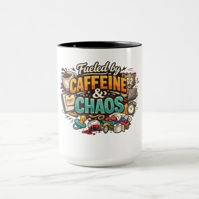 Tasse à café drôle alimentée par la caféine et le  (Centre)