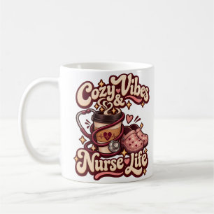 Tasse à café rétro sur la vie d'infirmière et ambi
